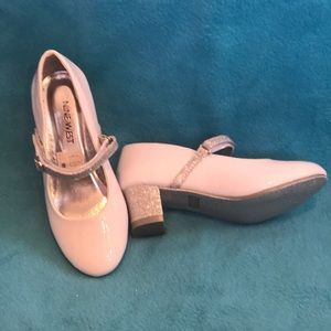 Girls white sparkle Mary Jane heels